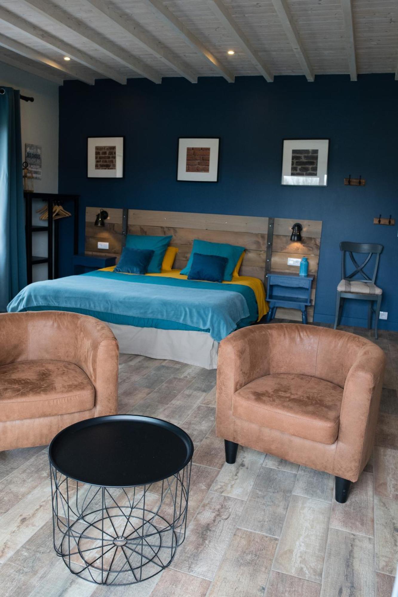 Les Galapons Hotel Trept Phòng bức ảnh