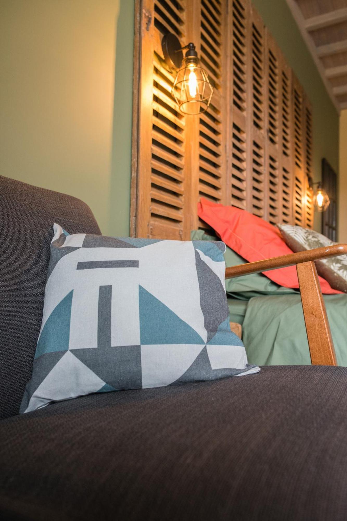 Les Galapons Hotel Trept Phòng bức ảnh